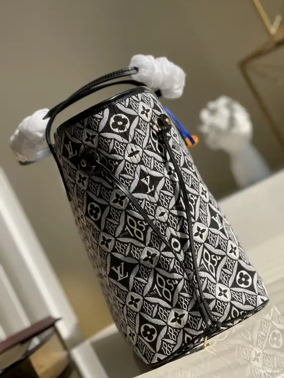 LOUIS NEVERFULL MM VUITTON 0511